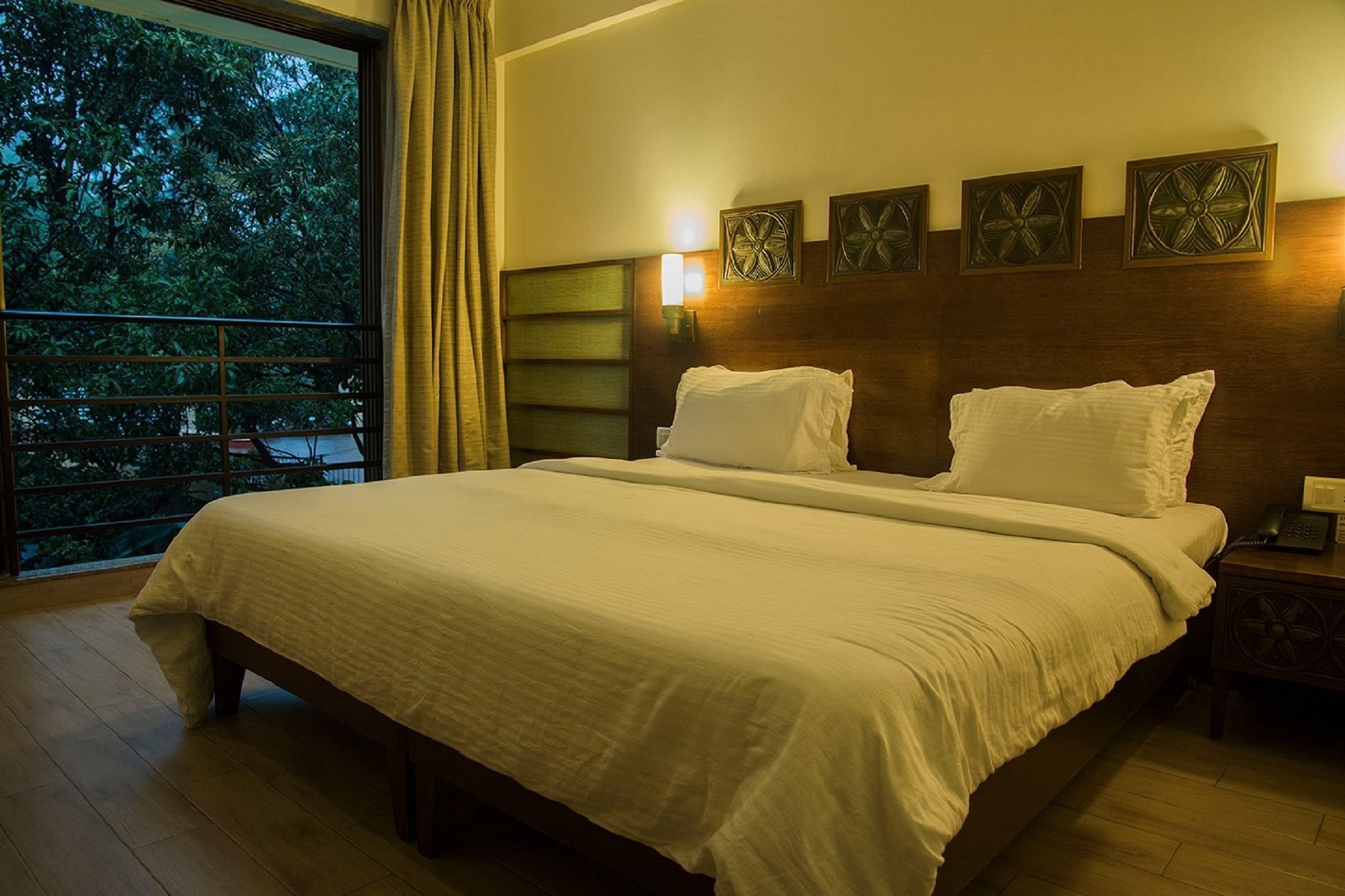 Zaras Resort Lonavala Esterno foto
